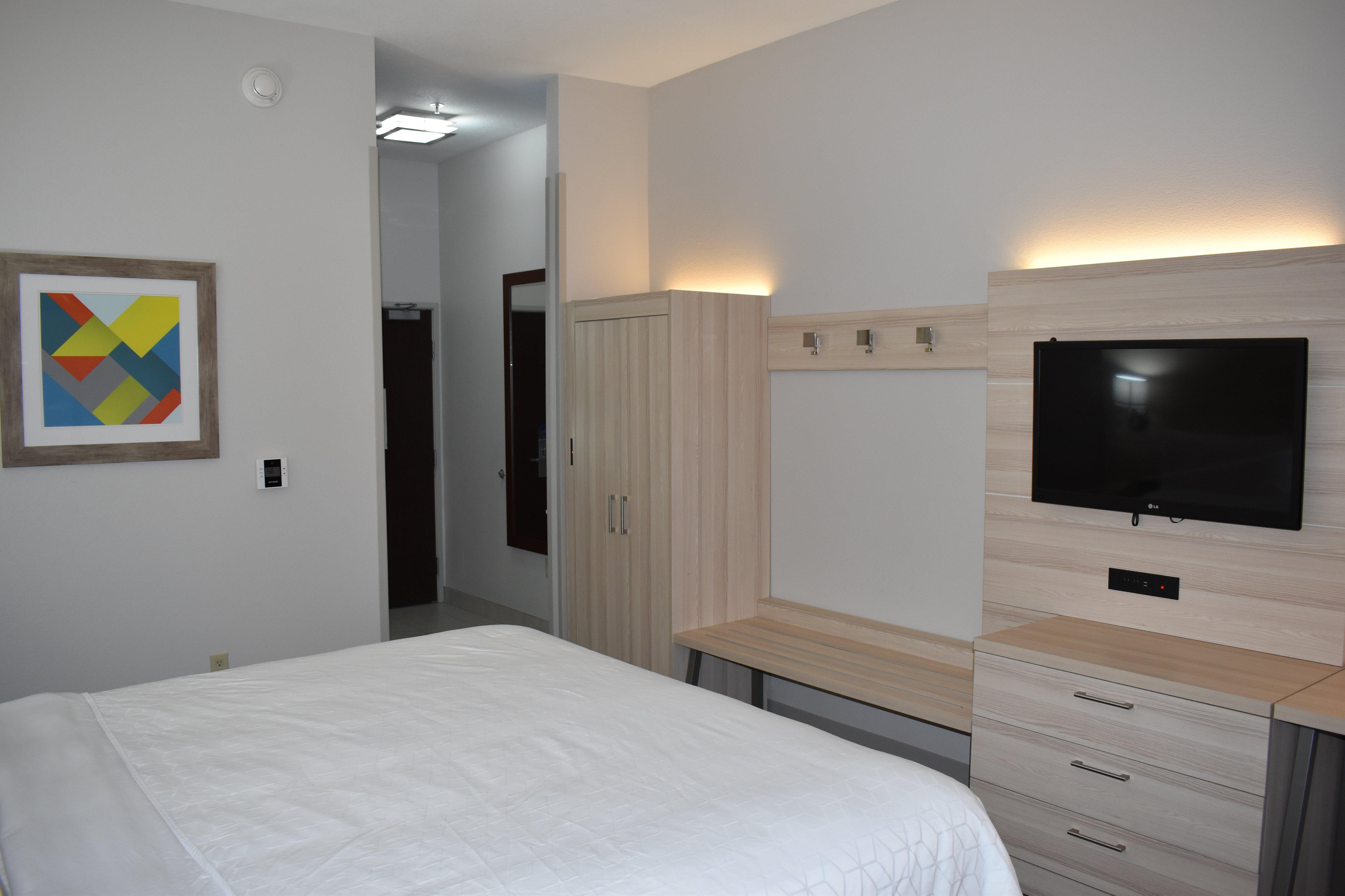 Holiday Inn Express Hotel & Suites Mcpherson By Ihg Kültér fotó
