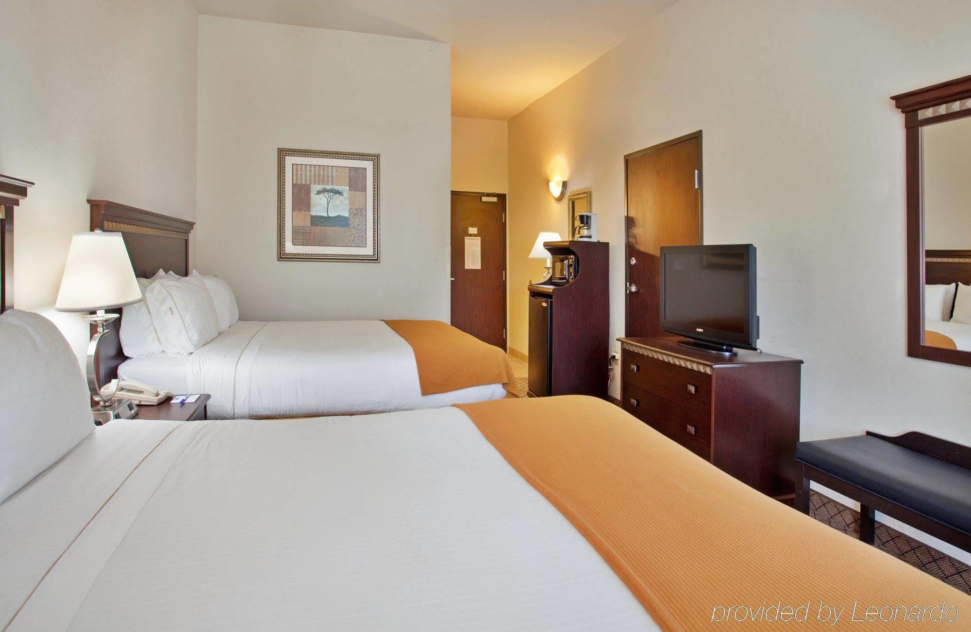 Holiday Inn Express Hotel & Suites Mcpherson By Ihg Szoba fotó