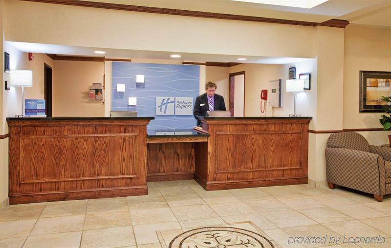 Holiday Inn Express Hotel & Suites Mcpherson By Ihg Kültér fotó